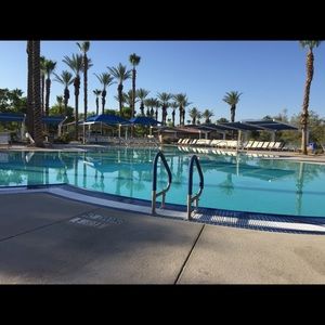 Meet your Posher, Annette